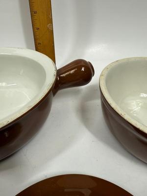 Pair Of Hall French Onion Soup Bowls With 1 Lid