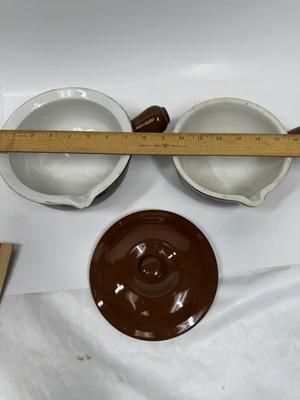 Pair Of Hall French Onion Soup Bowls With 1 Lid