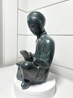 Studious Statue