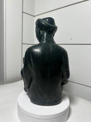 Studious Statue