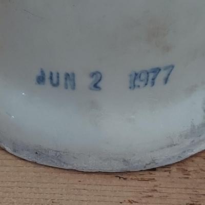 Two Vintage Porcelain Glove Displays (PB-BBL)