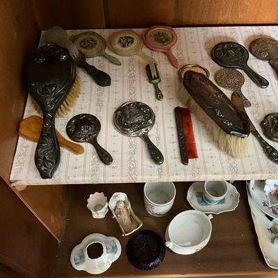 UBC1501 Lot of Miniature Hand Mirrors and Small China Sets