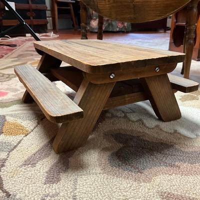 UBC1502 Vintage Child's Large Doll Table and Picnic Bench