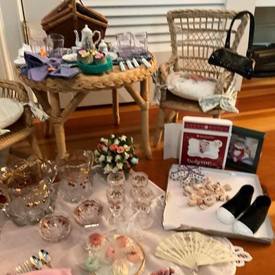 UBC1519 Lot of American Girl Doll Furniture and Accessories