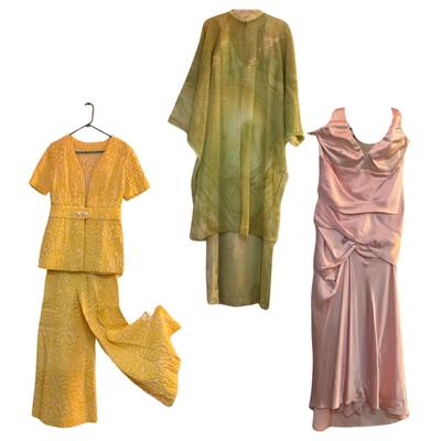 UBC1477 Lot of Vintage Ladies Clothing