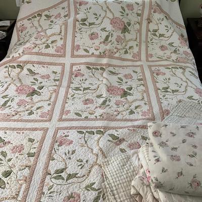 UBC1478 Vintage Matelasse Blanket and Floral Quilt Qn Bedding set