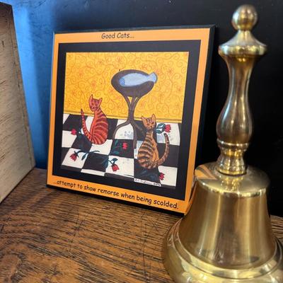 Miscellaneous Counter Decor (3)