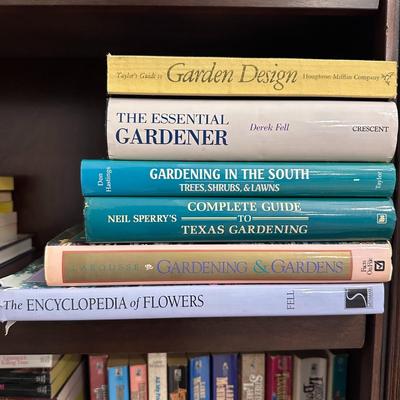 Gardening Books (6)