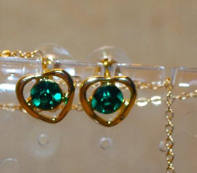 Green Hearts JEWELRY SET Includes Earrings (½") with POST Ends; ADJUSTABLE Size 7 Ring & PENDANT (½") on a Gold Tone...