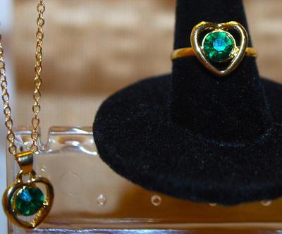 Green Hearts JEWELRY SET Includes Earrings (½") with POST Ends; ADJUSTABLE Size 7 Ring & PENDANT (½") on a Gold Tone...