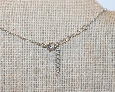Overlapping Oval Diamond Style PENDANT (¾" x ½") on a Silver Tone Necklace Chain 17" L