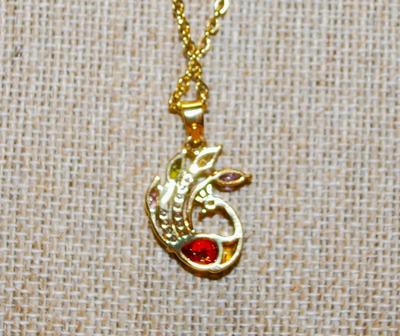 Beautiful PEACOCK PENDANT (¾" x ½") with Red, Green, Pink, Clear & Purple Stones on a Gold Tone Necklace Chain 19" L