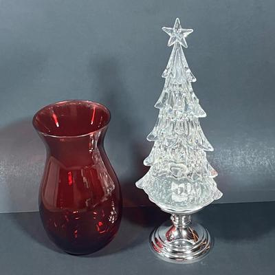 LOT 1B: Large Lot of Christmas Decor