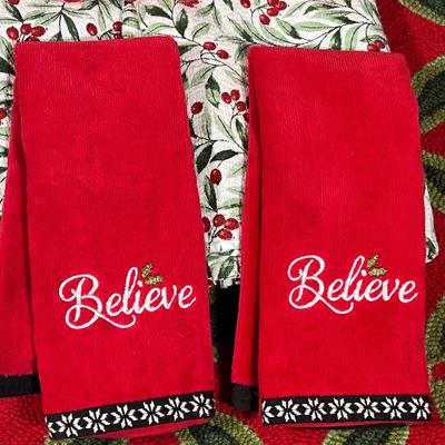 LOT 1B: Large Lot of Christmas Decor