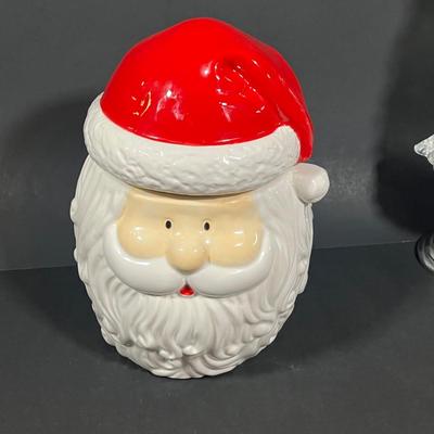 LOT 1B: Large Lot of Christmas Decor