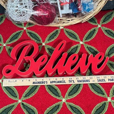 LOT 1B: Large Lot of Christmas Decor
