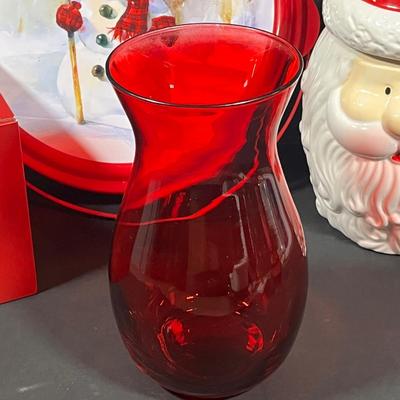 LOT 1B: Large Lot of Christmas Decor