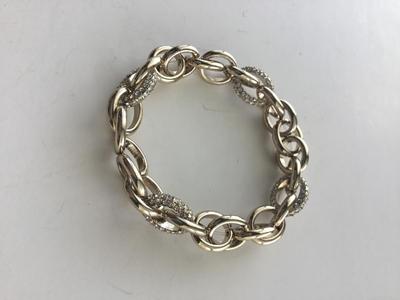 Gold tone stretchy fashion bracelet
