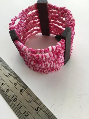 Pink fashion stretchy bracelet
