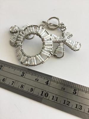 Beautiful white beaded small fashion bracelet