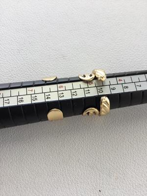Gold tone toe rings