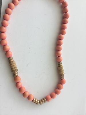 Byou marked coral wooden beaded fashion necklace
