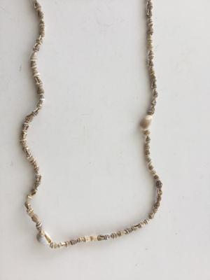 Hilo Hattie’s marked shell necklace