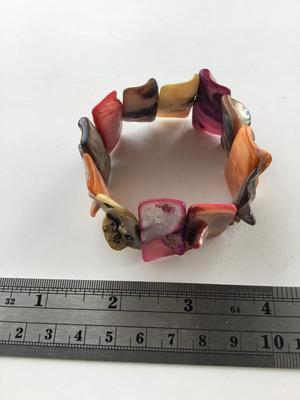 Colorful shell type stretchy fashion bracelet
