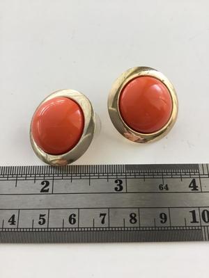 Unmarked statement beautiful orange earrings