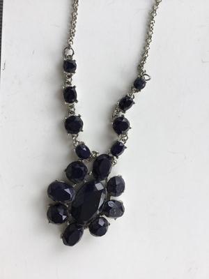 Navy blue gemstone type fashion necklace