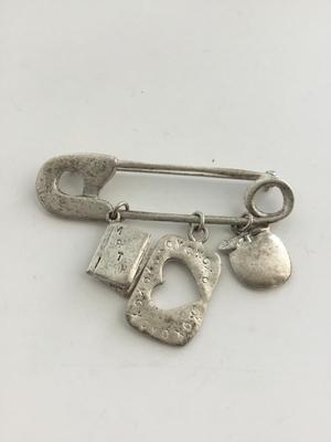 EH. Marked vintage safety clip charm pin