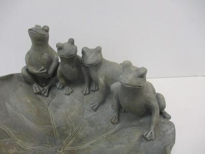 Resin Frogs On Lily Pad Bird Bath Table Top