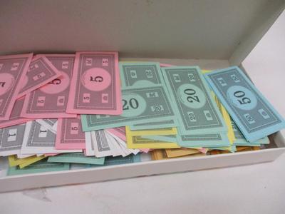 Pre-Owned Parker Brothers Monopoly Game