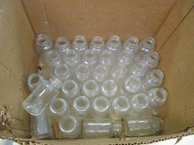 Barrel Bottle Rimmed Pitcher 30+ 3 1/4" Bottles