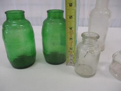 Barrel Bottle Rimmed Pitcher 30+ 3 1/4" Bottles