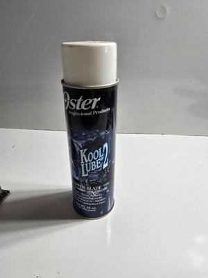 horse grooming tools