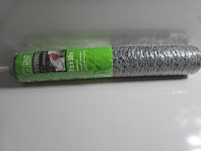 Everbilt Poultry Netting Roll (2ft x 50ft) with Fencing pliers