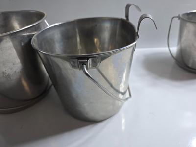 4 Stainless Steel Hanging Feed Buckets – Graduated Sizes