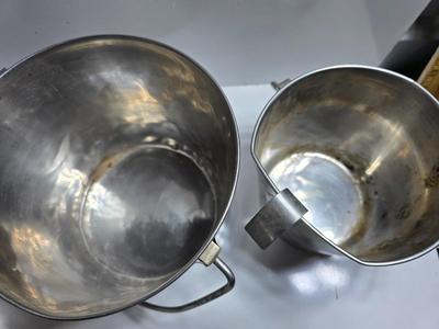 4 Stainless Steel Hanging Feed Buckets – Graduated Sizes