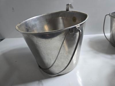 4 Stainless Steel Hanging Feed Buckets – Graduated Sizes