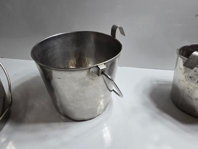 4 Stainless Steel Hanging Feed Buckets – Graduated Sizes