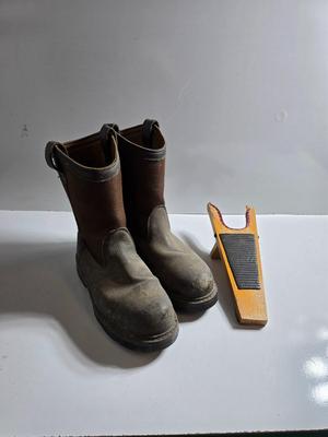 Schmidt work wear boots and wooden boot Jack