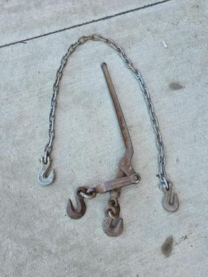 Heavy-Duty Lever Chain Binder with Hooks and Chain