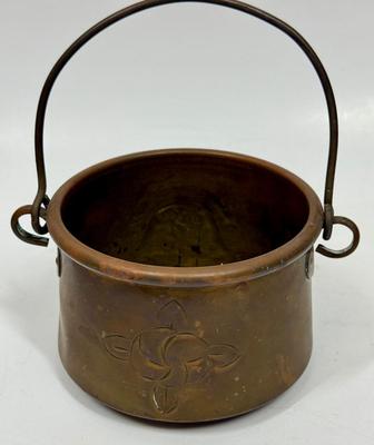 Vintage Primitive Copper Cauldron Kettle Pot forged handle great patina St. Jean-Pied-de-Port souvenir