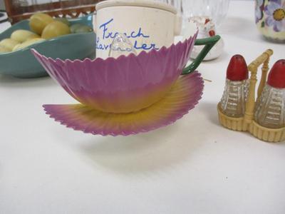 Antique Kitchen Decor