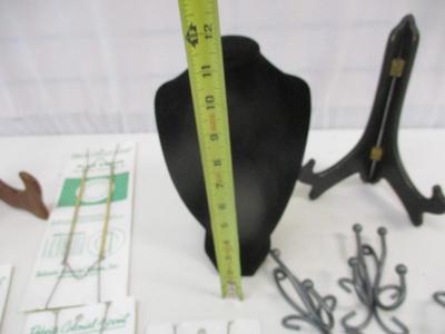 Plate Hangers Necklace Display Wall Hangers