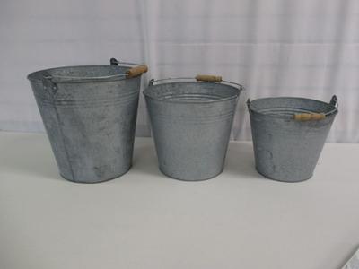 Galvanized Buckets Choice 1