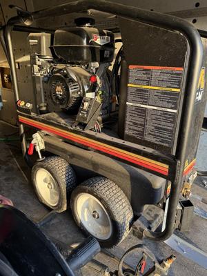 2009 Chevy Express with a Hot water pressure washer system