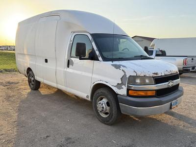 2009 Chevy Express with a Hot water pressure washer system