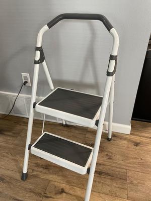 Gorilla Ladder stepstool